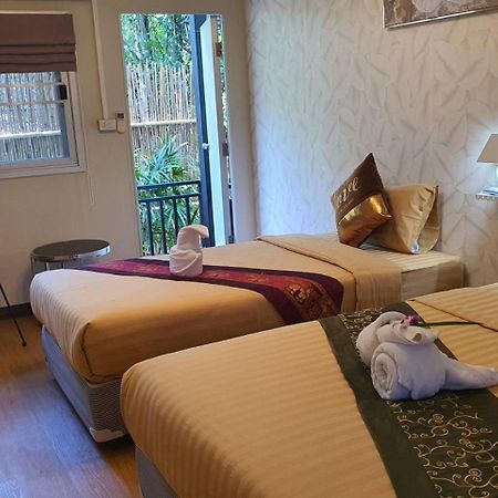 บ้านสวนในฝัน-ตลาดน้ำท่าคา Samut Songkhram Exterior foto